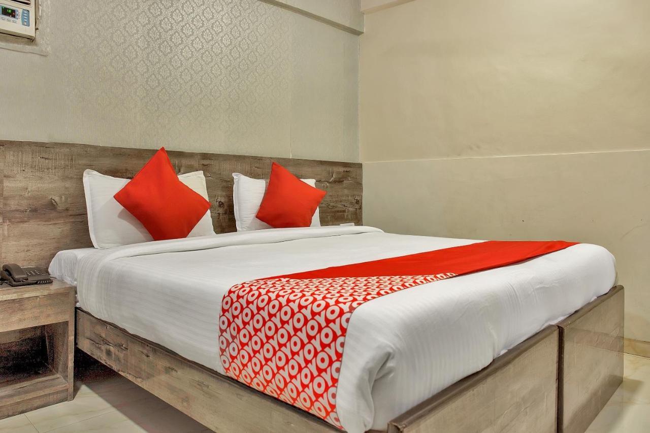 O Rana Residency Near Western Express Highway Metro Station 3*