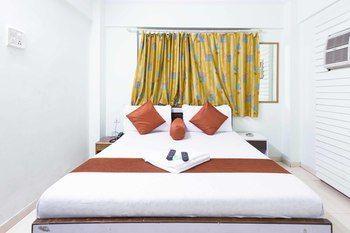 Hotel O Rana Residency Near Western Express Highway Metro Station 3*