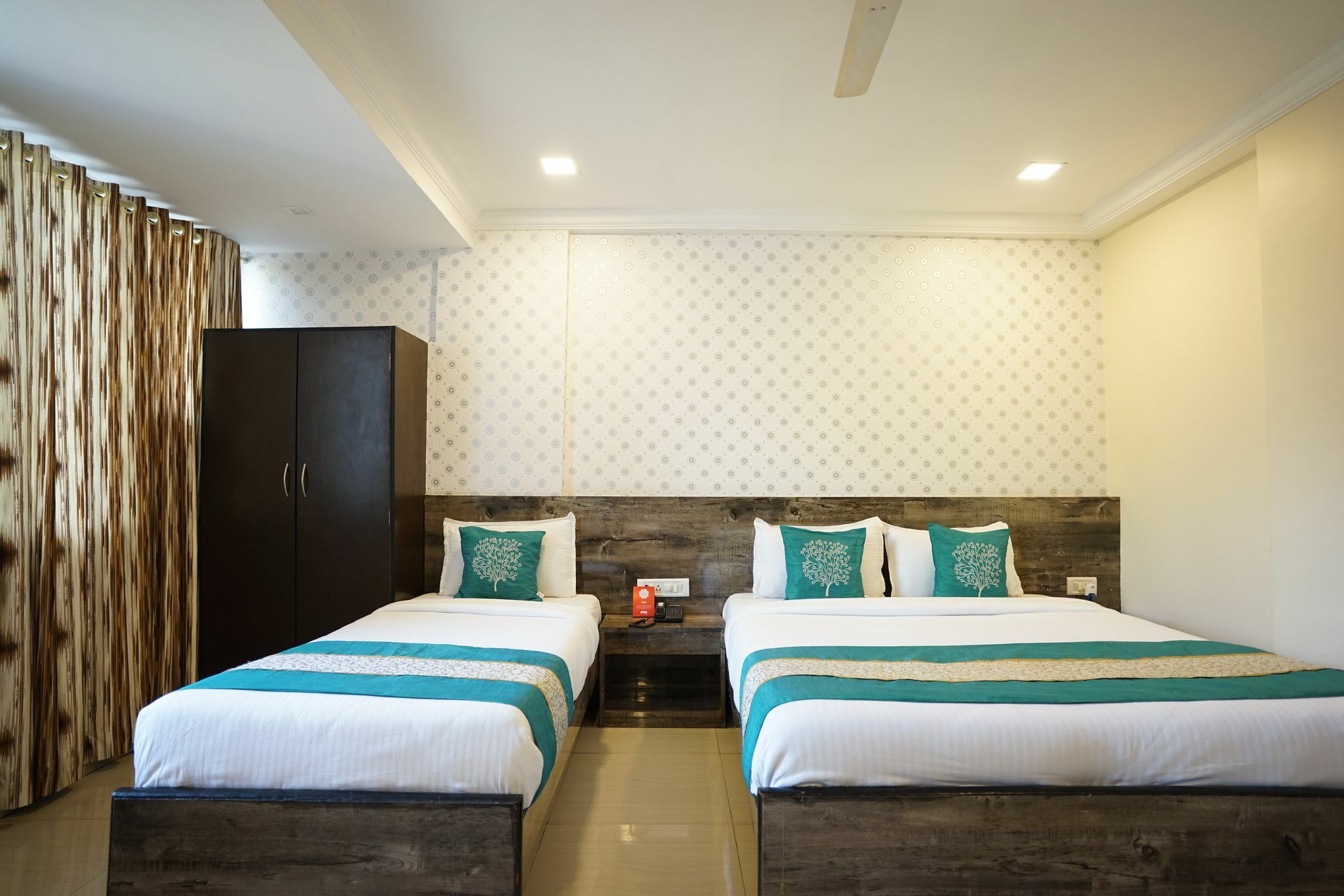 O Rana Residency Near Western Express Highway Metro Station Hotel
