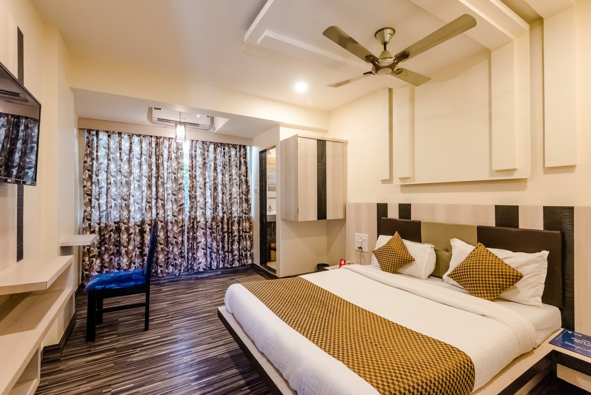 O Rana Residency Near Western Express Highway Metro Station